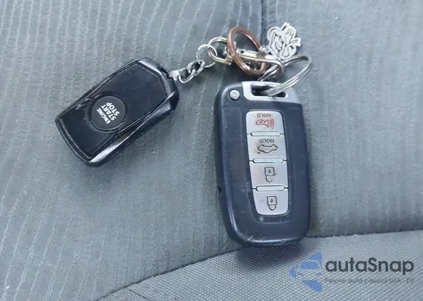 2015 Hyundai Sonata Hybrid from USA, damaged, VIN KMHEC4A48FA128720